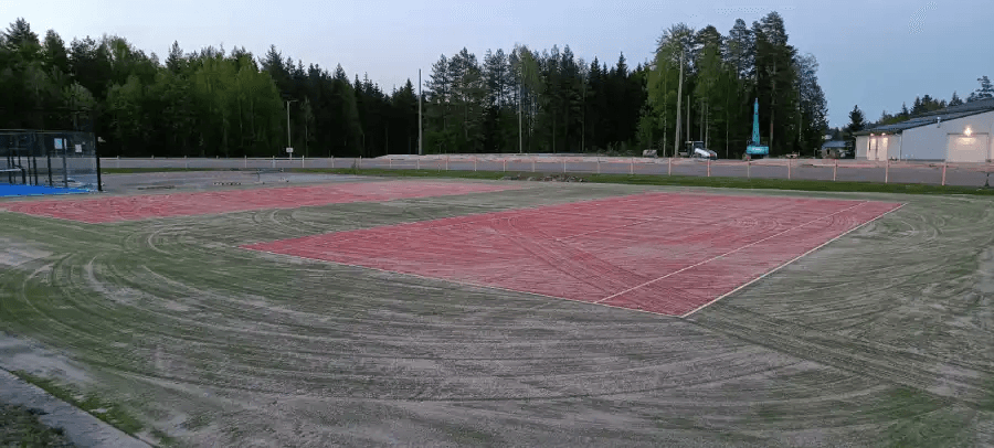 Ravilinnan Tenniskentät (2kpl), Iitti